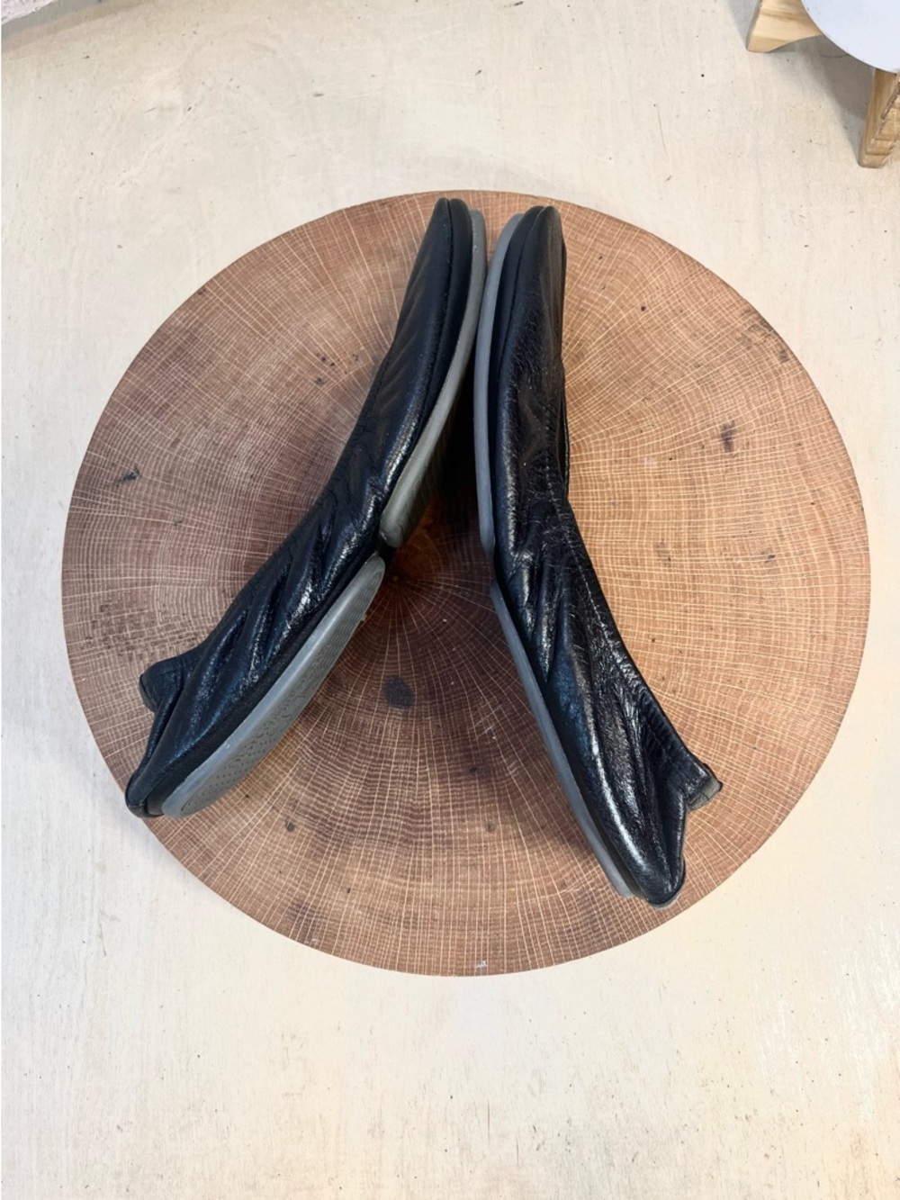 The Storehouse Flats Women's Black Leather Ballet Flats NEW - Picture 3 of 16